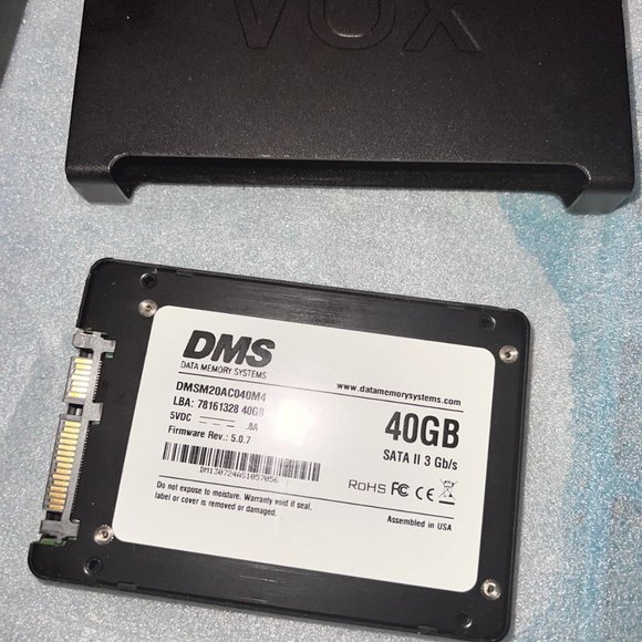 Vox 2.5 USB 2.0 External Sata Storage W/SSD-40GB-HDD - Picture 2 of 8